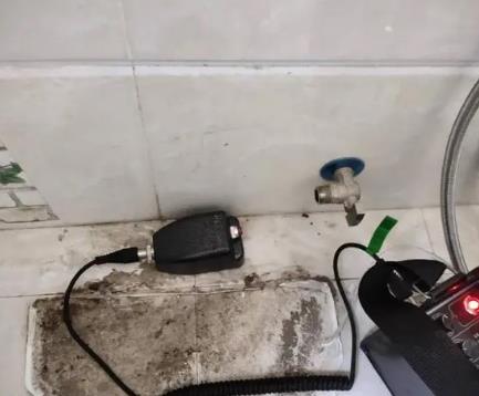 河曲屋顶漏水维修公司分享下卫生间漏水的危害及解决方法